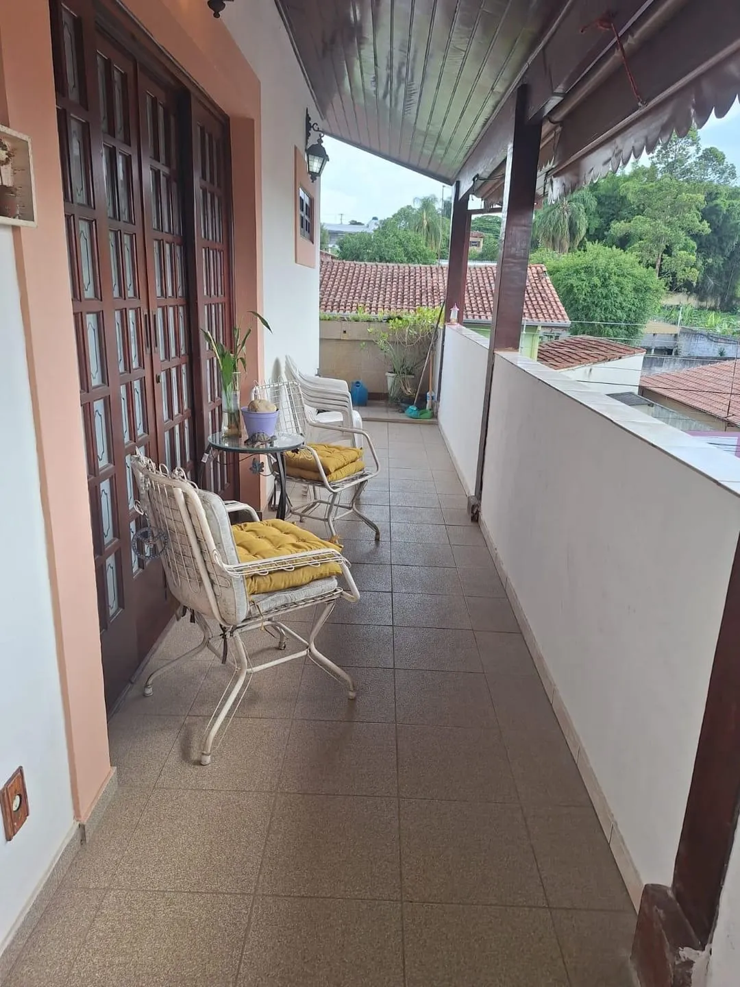 Imagem Imóvel Comercial e Residencial de Esquina no Bairro Crispim: Excelente Localização e Visibilidade para Comércio e Moradia