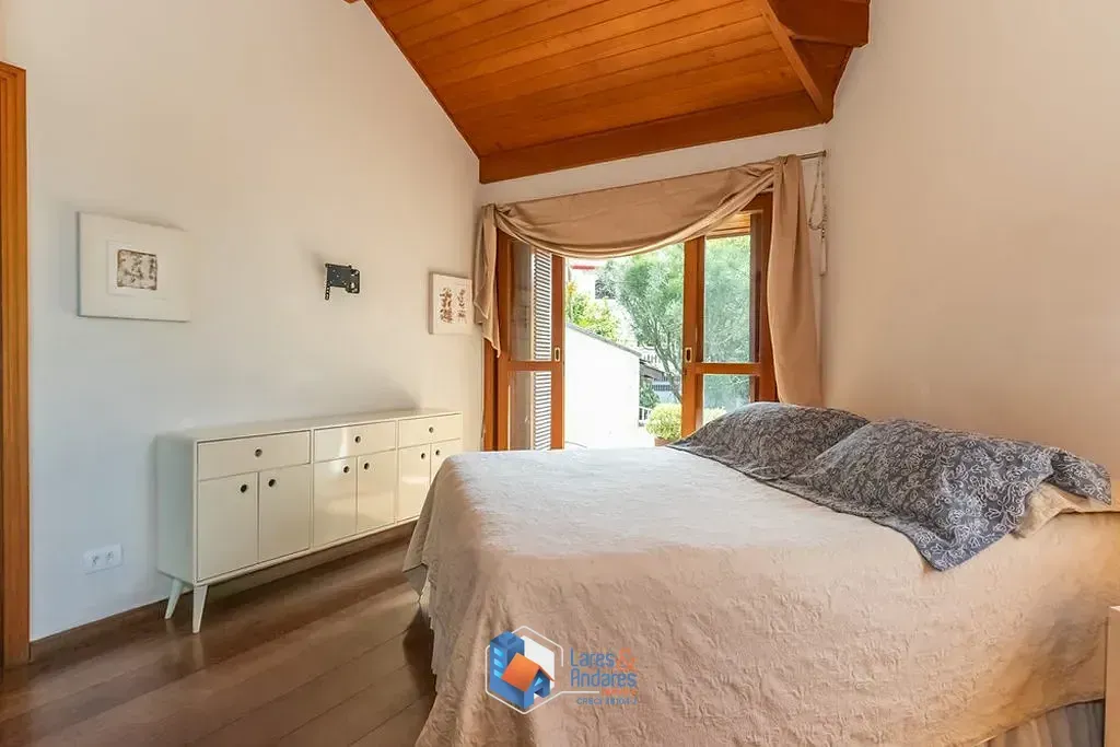 Imagem Casa à venda 4 Quartos 2 Suites 4 Vagas 237M² Jardim Marajoara São Paulo - SP