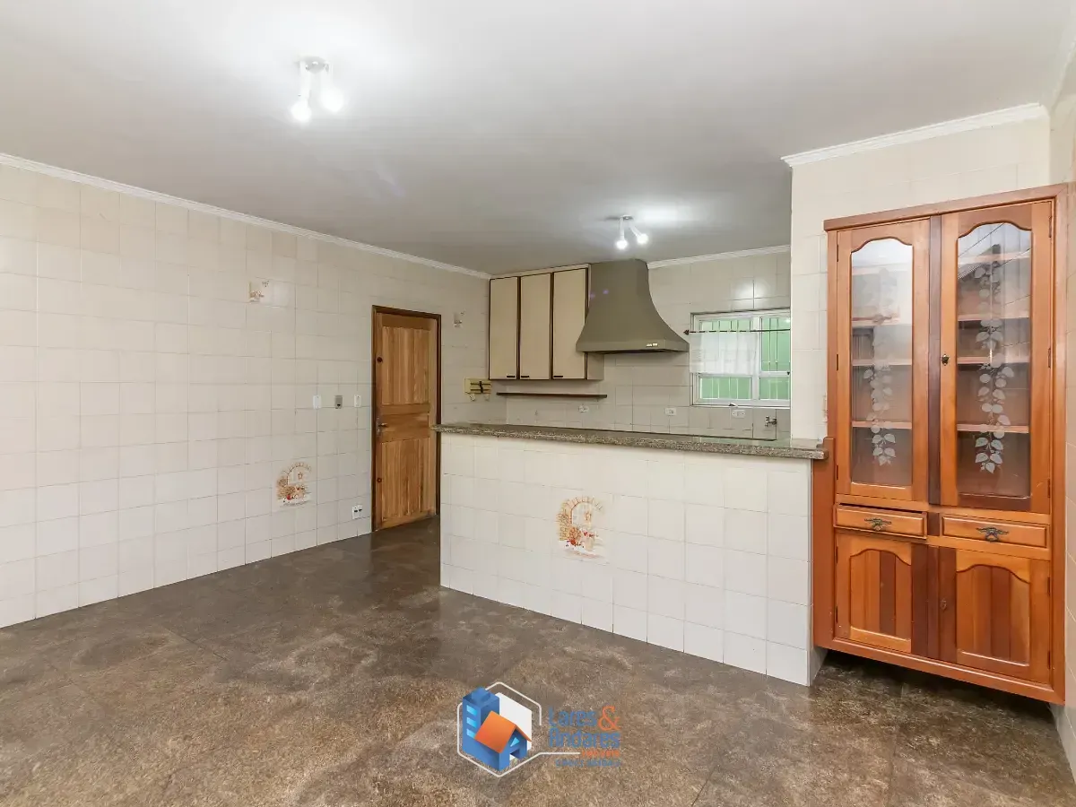 Imagem Casa para venda em Jardim Ana Maria com 3 quartos, sendo 1 suíte, 280m²