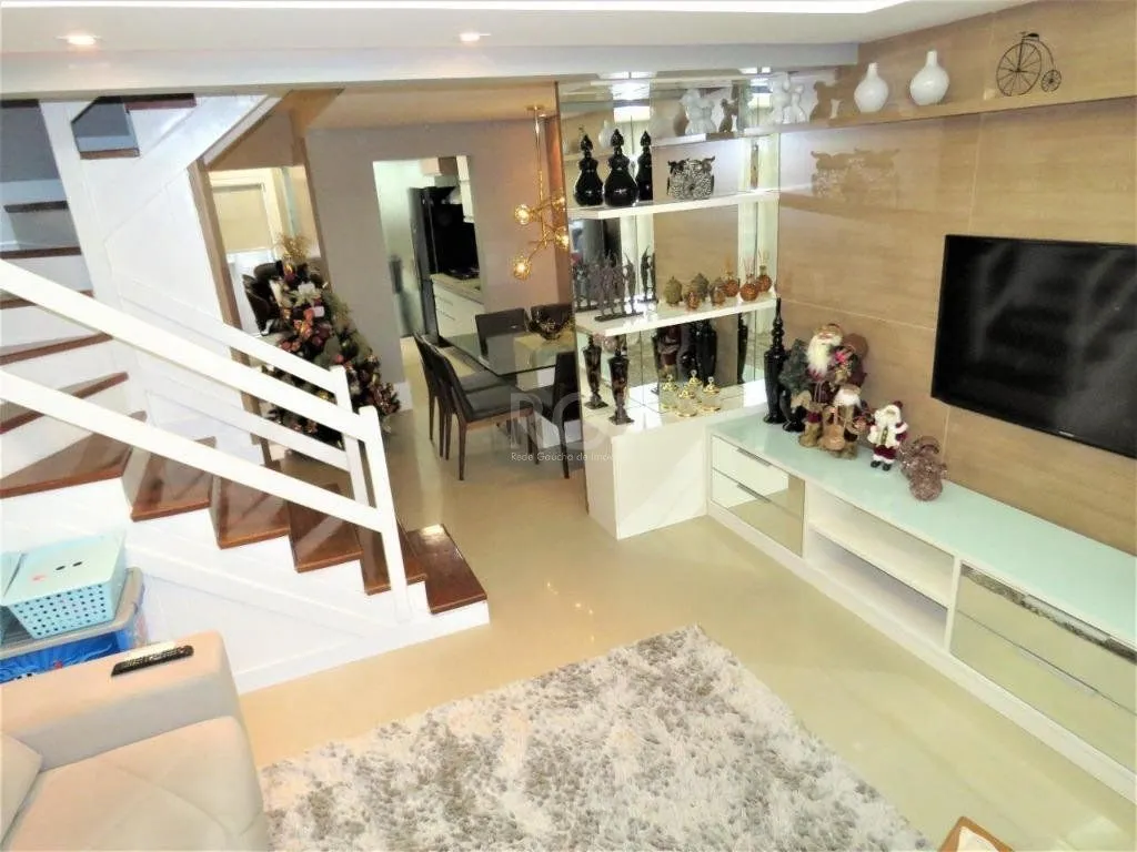 Imagem Ótima casa com 2 dormitórios com suíte master para Comprar