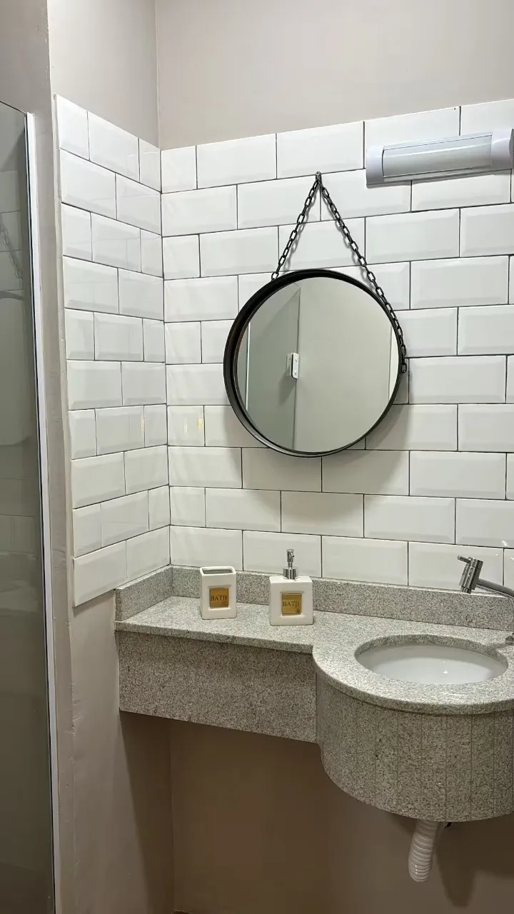Imagem Apartamento 1 dormitório totalmente mobiliado, dividido sala, cozinha americana com passa pratos, d...