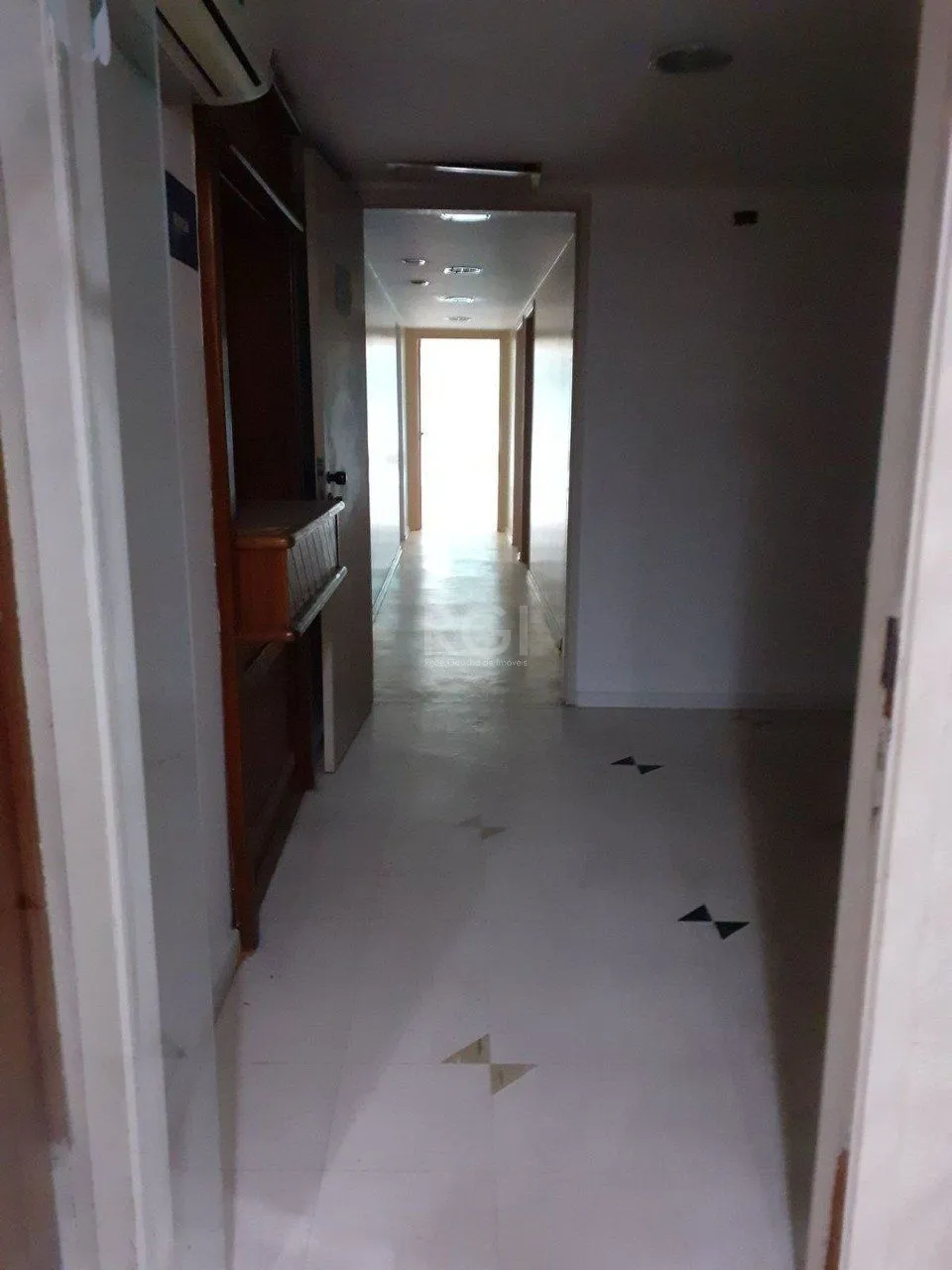 Imagem Conjunto/Sala para Venda - 96m², 0 dormitórios, Bom Fim