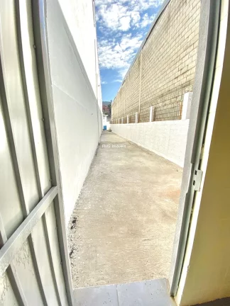 Imagem Galpão para alugar com 1.080m² de área fabril em Barueri.