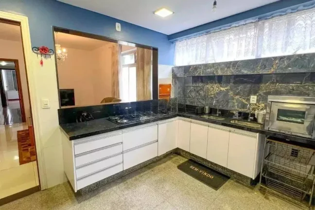Imagem Apartamento à Venda no Santo Antônio | 4 Quartos, Suíte, 210m² e 3 Vagas