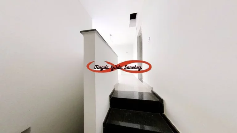 Imagem SOBRADO DE LUXO À VENDA NA REGIÃO DA ÁGUA RASA.