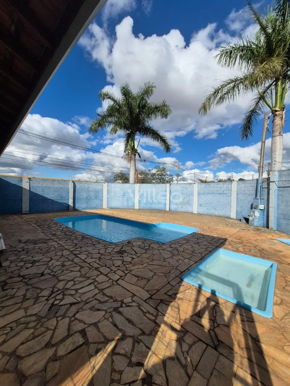 Imagem Se você procura segurança, conforto e excelente custo-benefício, este lindo sobrado no Residencia...