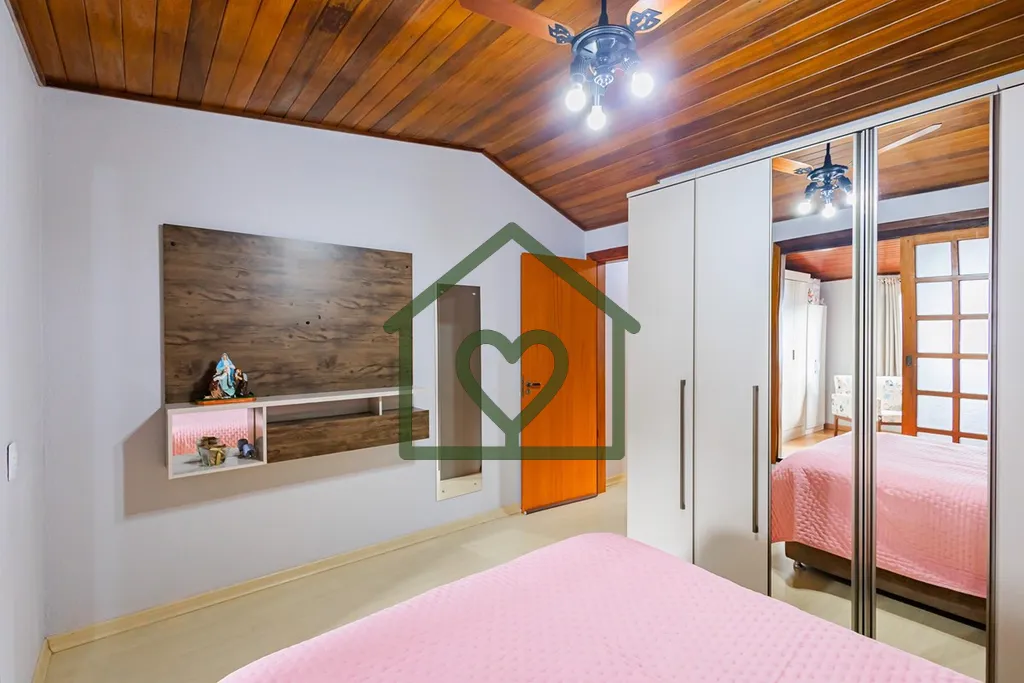 Imagem Descubra seu novo lar no coração do Jardim Ypu, uma das áreas mais residenciais de Porto Alegre. ...