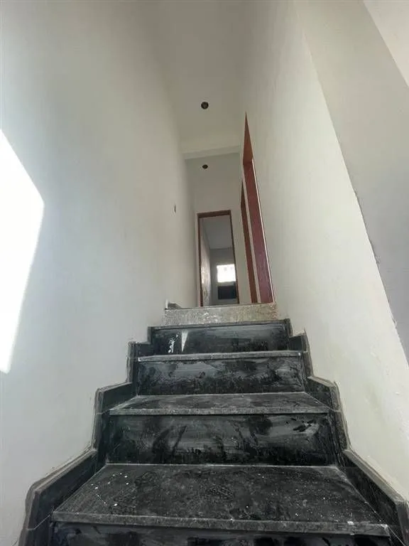 Imagem Festival de Casas em condominio tupi à Aviação, Praia Grande - SP