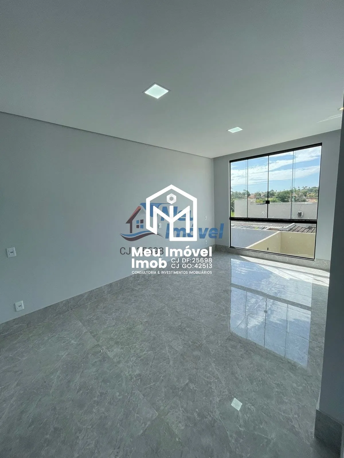Imagem Casa 4 Quartos 4 suítes Alto Padrão 2 Vagas 260m² Arniqueira