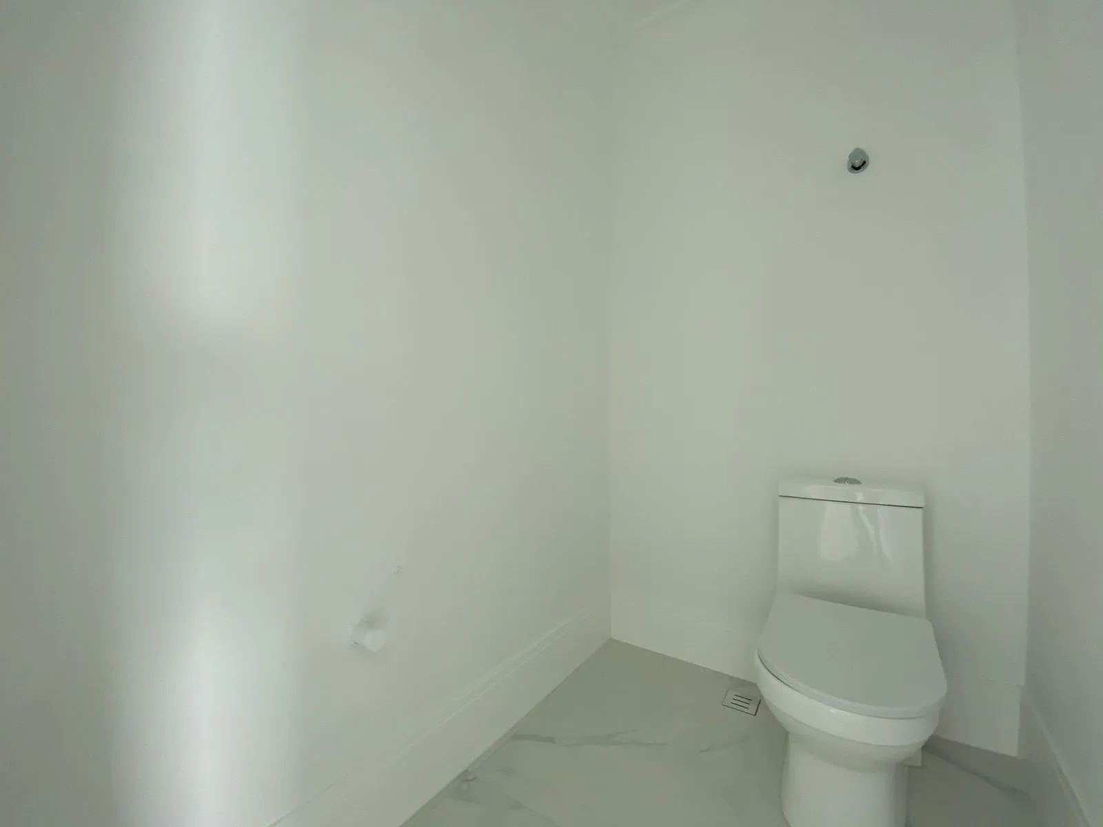 Imagem Apartamento com vista para o mar à venda com 190m2 por R$ 4.800.000,00