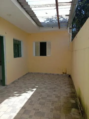 Imagem VENDA DE CASA NO ARUJAMÉRICA, EM ARUJÁ/SP 66,40m², com quarto e cozinha amplos, banheiro social, lavanderia coberta e 02 vagas p/ autos. CONSULTE-NOS