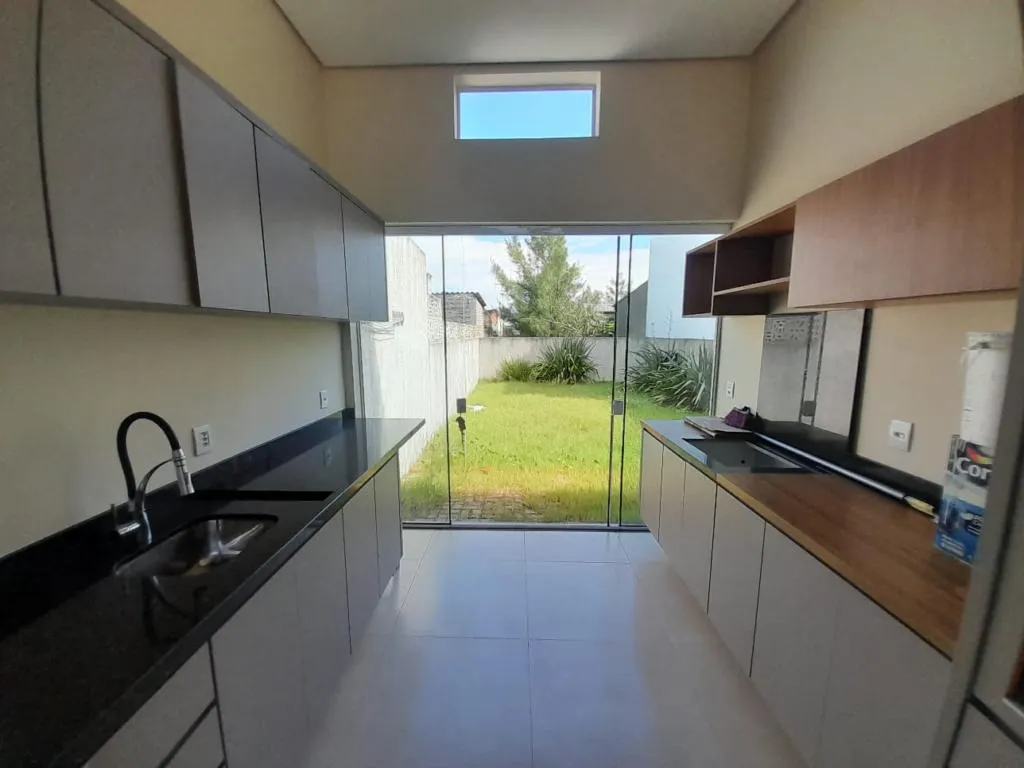 Imagem Casa 2 Dormitórios - Bairro Jardim Beira Mar