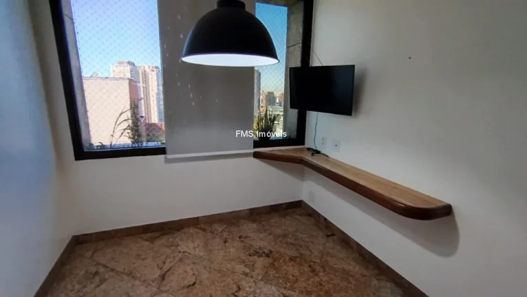 Imagem Aluga Cobertura Duplex no Real Parque, com 3 suítes, 3 salas, 6 banheiros, 6 vagas, 490m².