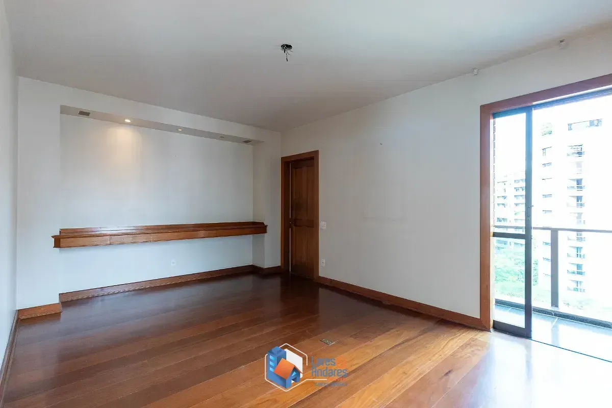 Imagem Apartamento para venda em Moema com 3 quartos, sendo 3 suítes, 325m²