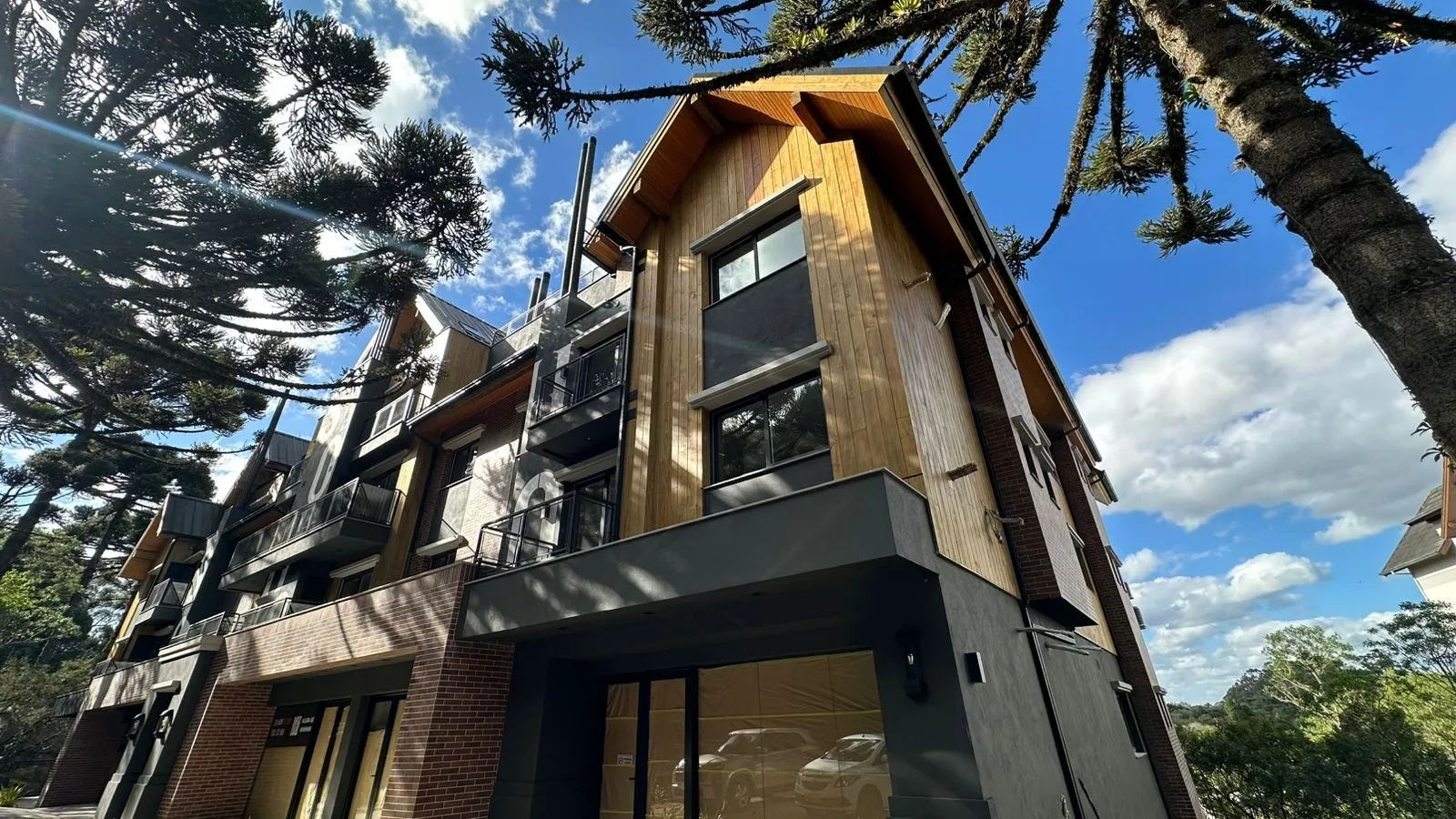 Imagem Apartamento à venda em Gramado, Centro, com 2 quartos, 73.58m2