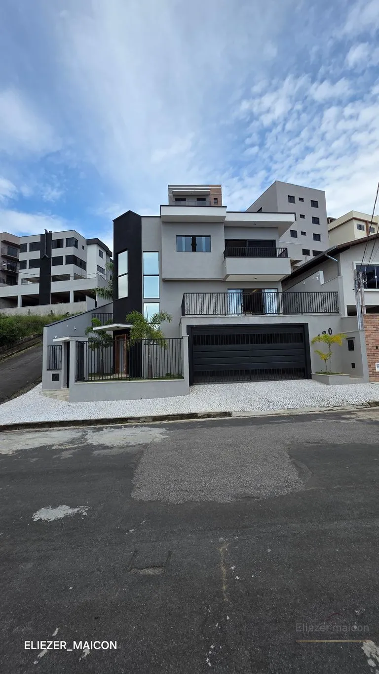 Imagem Casa à Venda com 3 quartos toda planejada bairro Morumbí, Poços de Caldas - MG