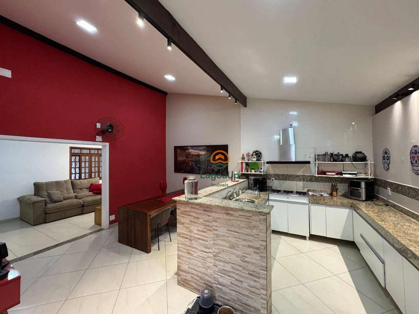 Imagem Casa com 4 dormitórios à venda, 188 m² por R$ 699.000,00 - Centro - Lagoa Santa/MG