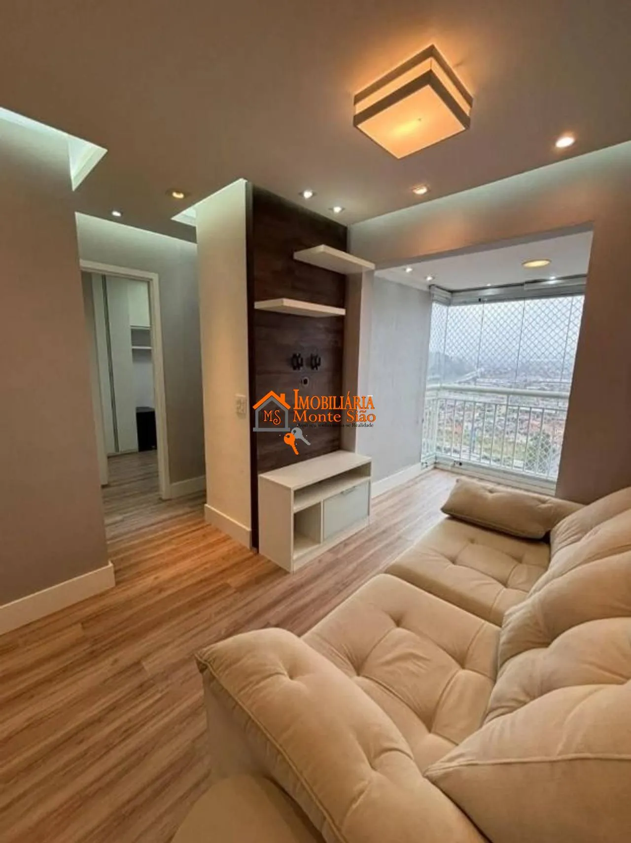 Imagem Apartamento com 2 dormitórios para alugar, 51 m² por R$ 3.555,00/mês - Vila Galvão - Guarulhos/SP