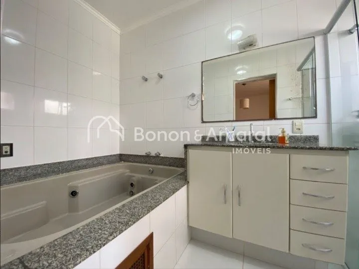Imagem Casa com 179 m² e 3 Quartos