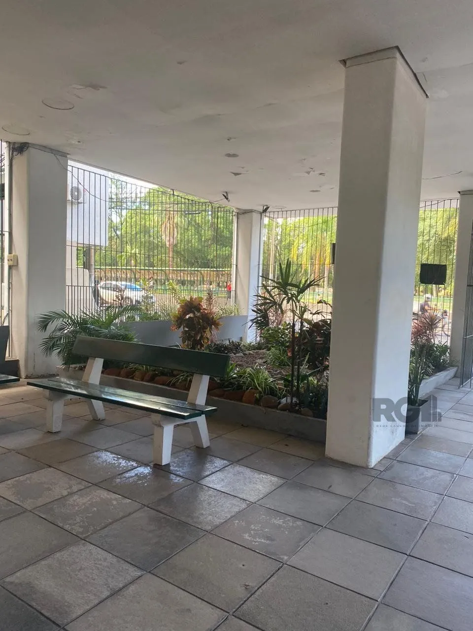 Imagem Vende-se apartamento impecável de 2 dormitórios