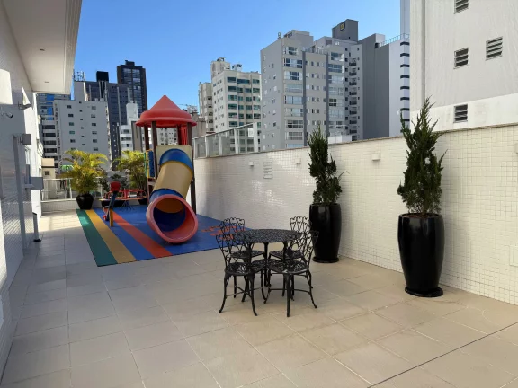 Imagem Apartamento 3 suítes e 3 vagas de garagem no Centro de Balneário Camboriú/SC