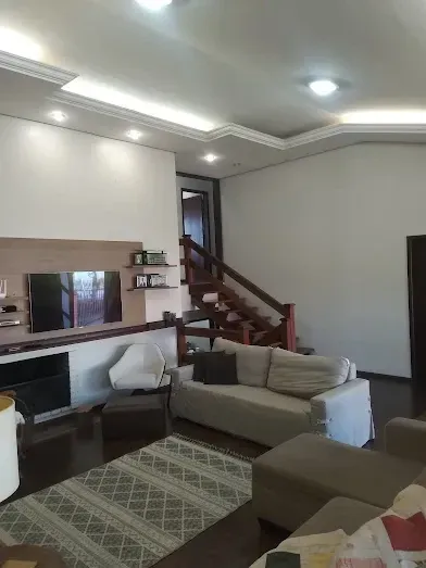 Imagem Casa com 4 Quartos à Venda, 277,58 m² em Centro - Ijuí