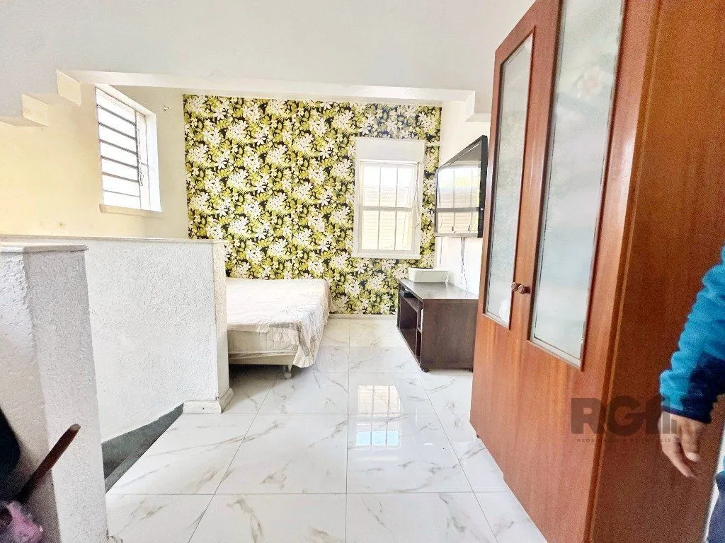 Imagem Casa comercial ou residencial com 14 vagas próxima á av. Teresópolis