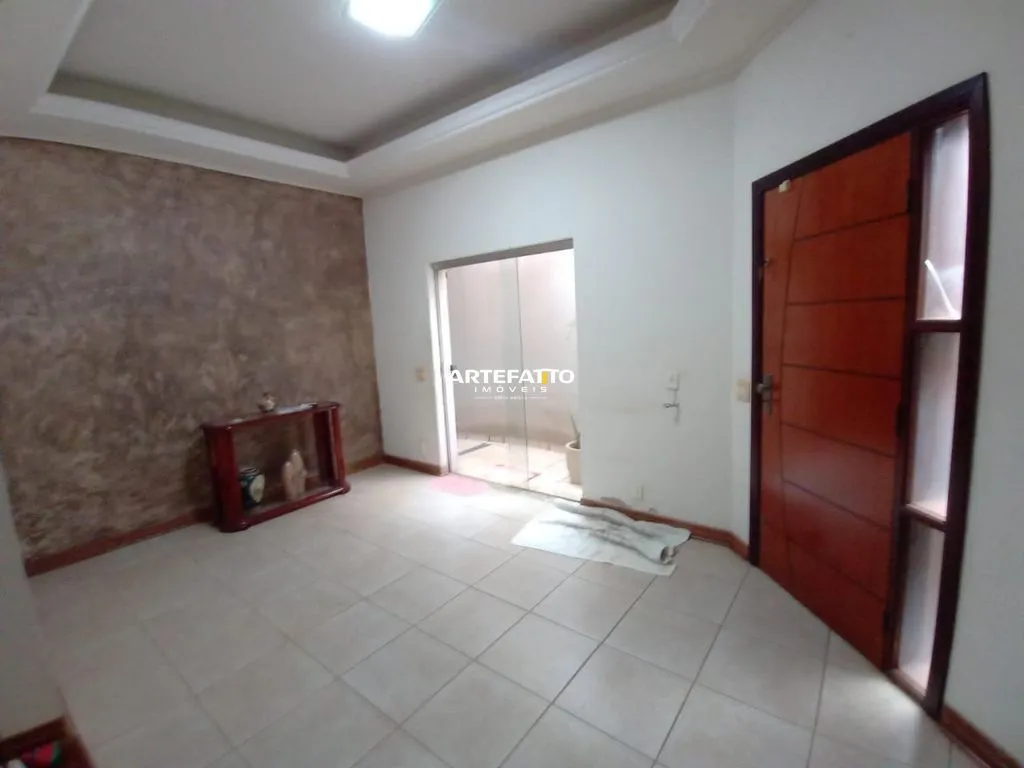 Imagem Sobrado à venda em Franca, Jardim Flórida, com 3 quartos, 380m2