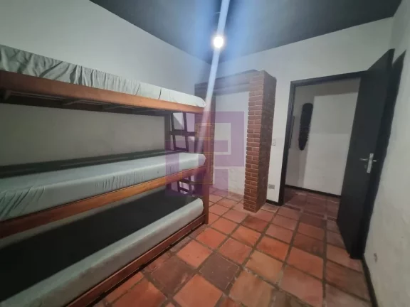 Imagem Casas / Padrão na cidade de Guarujá