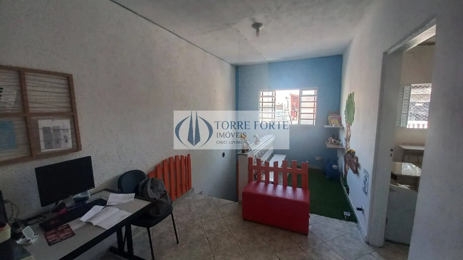 Imagem Casa assobradada com salão em baixo no Jardim Vila Formosa