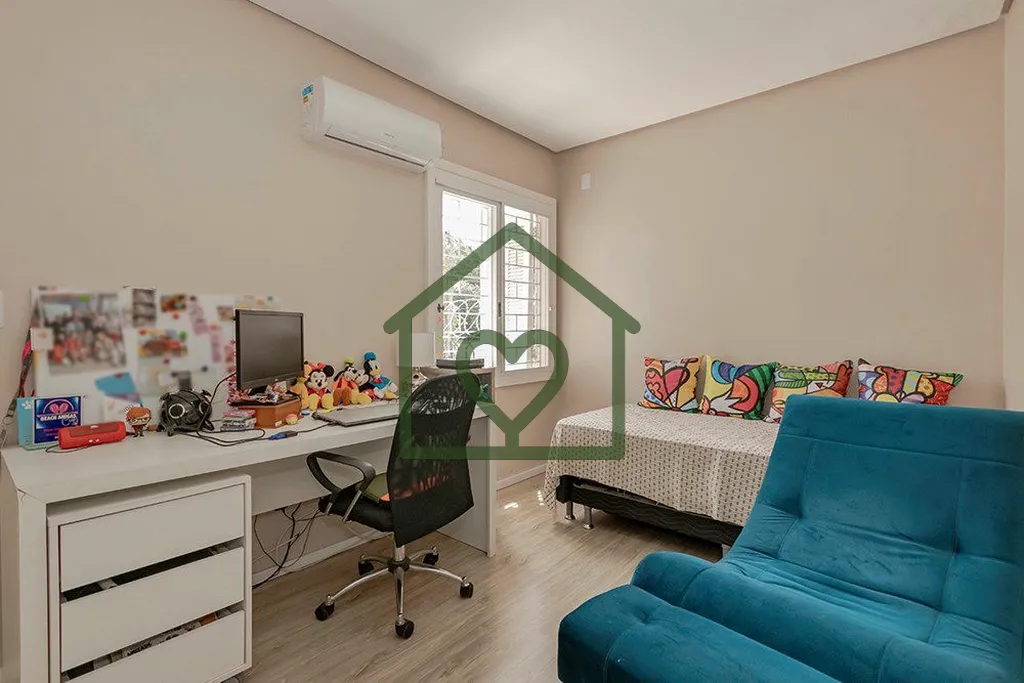Imagem Localizada no charmoso bairro Ipanema, esta casa no Residencial Recanto do Sabiá oferece o equilíb...