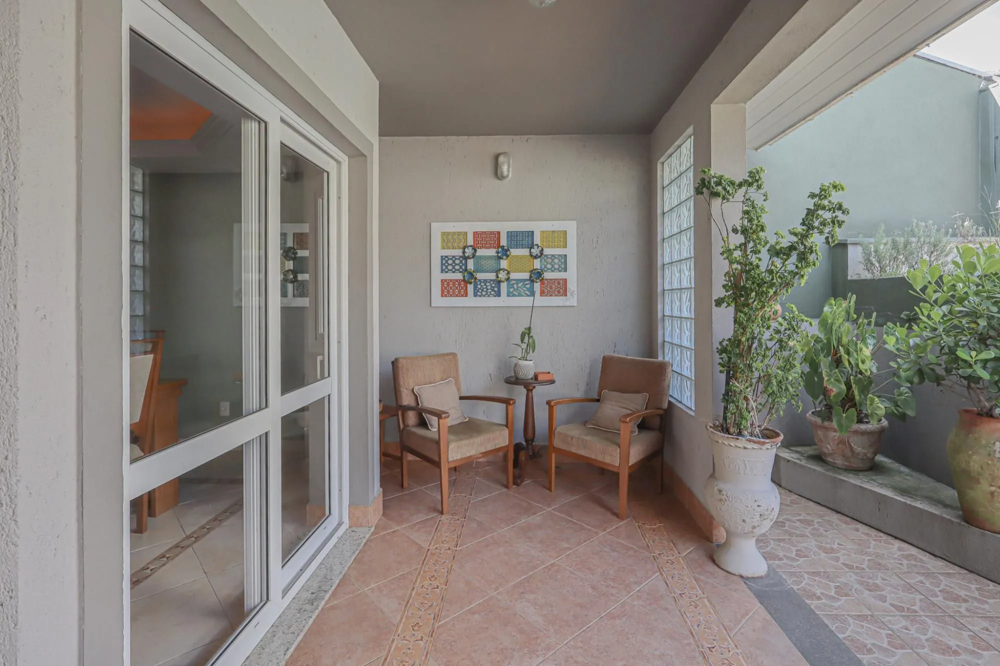 Imagem Residência de luxo ! Impecável.. 04 dormitórios , piscina / estuda dação