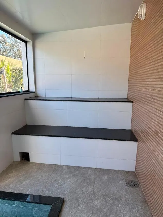 Imagem CASA DE ALTO PADRÃO À VENDA NA BARRAGEM CARMO DO CAJURU/MG, com 1.555 m²