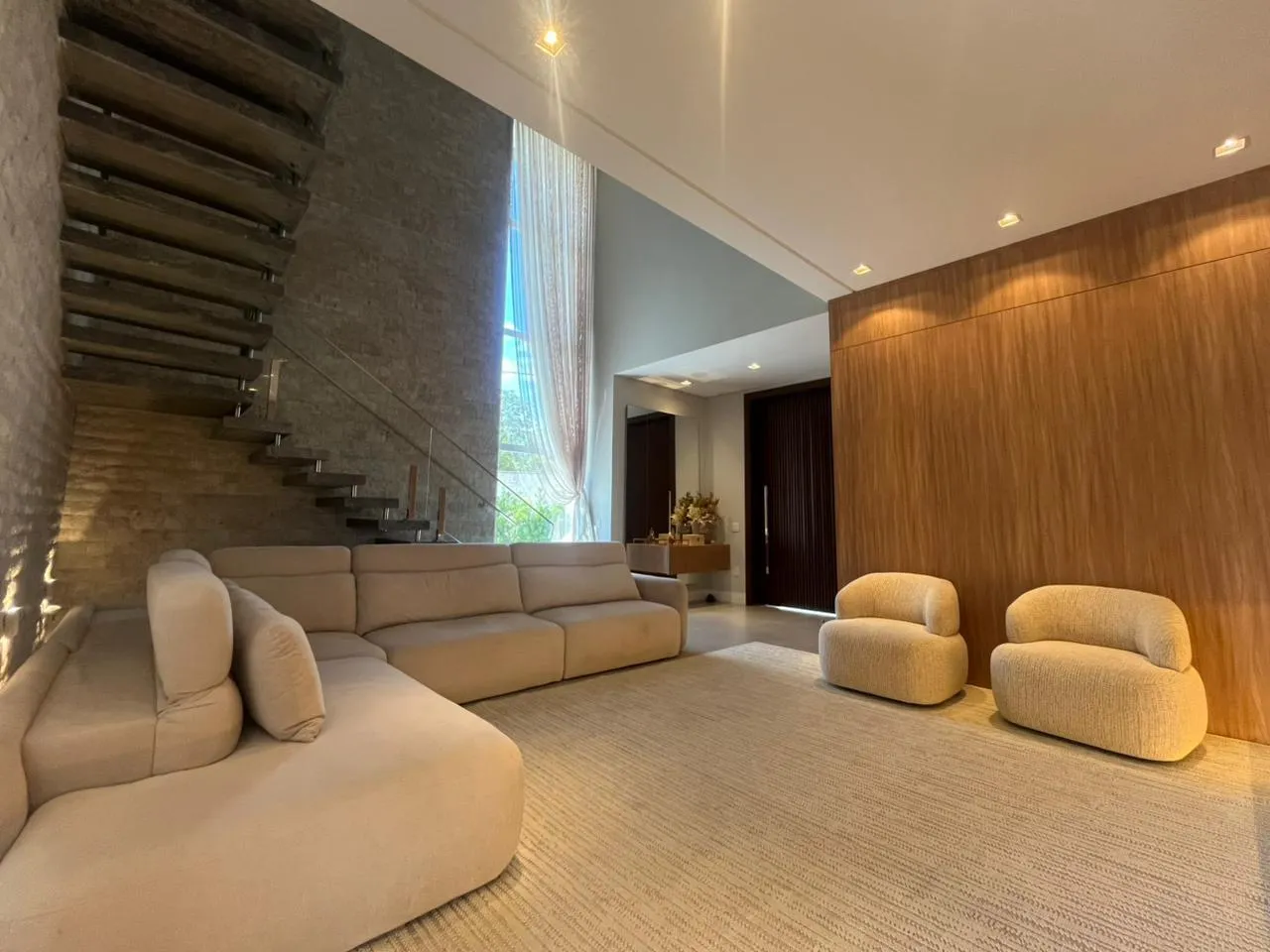 Imagem Casa à venda com 360m2 por R$ 6.000.000,00
