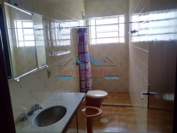 Imagem Sobrado com 3 Quartos e 2 vagas para Alugar residencial ou comercial