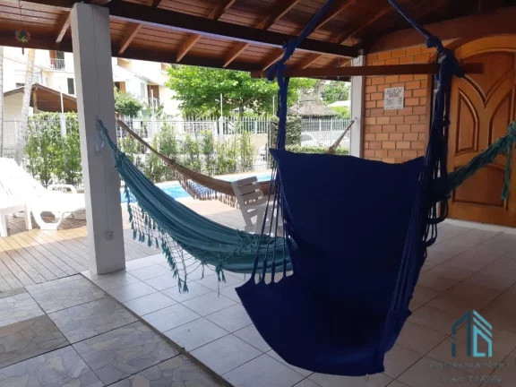 Imagem Casa a venda 04 quartos, 200 metros do Mar em Canasvieiras Florianópolis SC