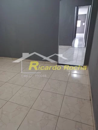 Imagem Casa com oportunidade de renda de aluguel !!