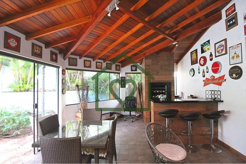 Imagem Viva o melhor da zona sul no Bairro Espírito Santo! Prepare-se para se encantar com esta residênci...