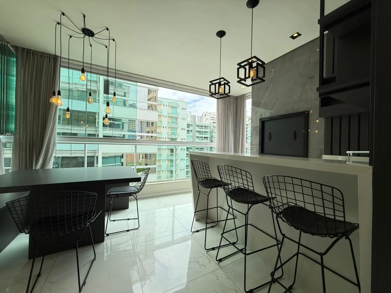 Imagem Apartamento à venda com 131m2 por R$ 2.800.000,00