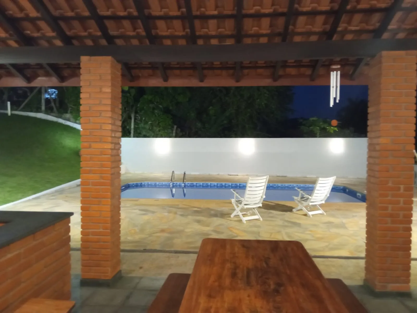 Imagem Chácara com 2.112,00m² Localizado no Condomínio Vitassay.