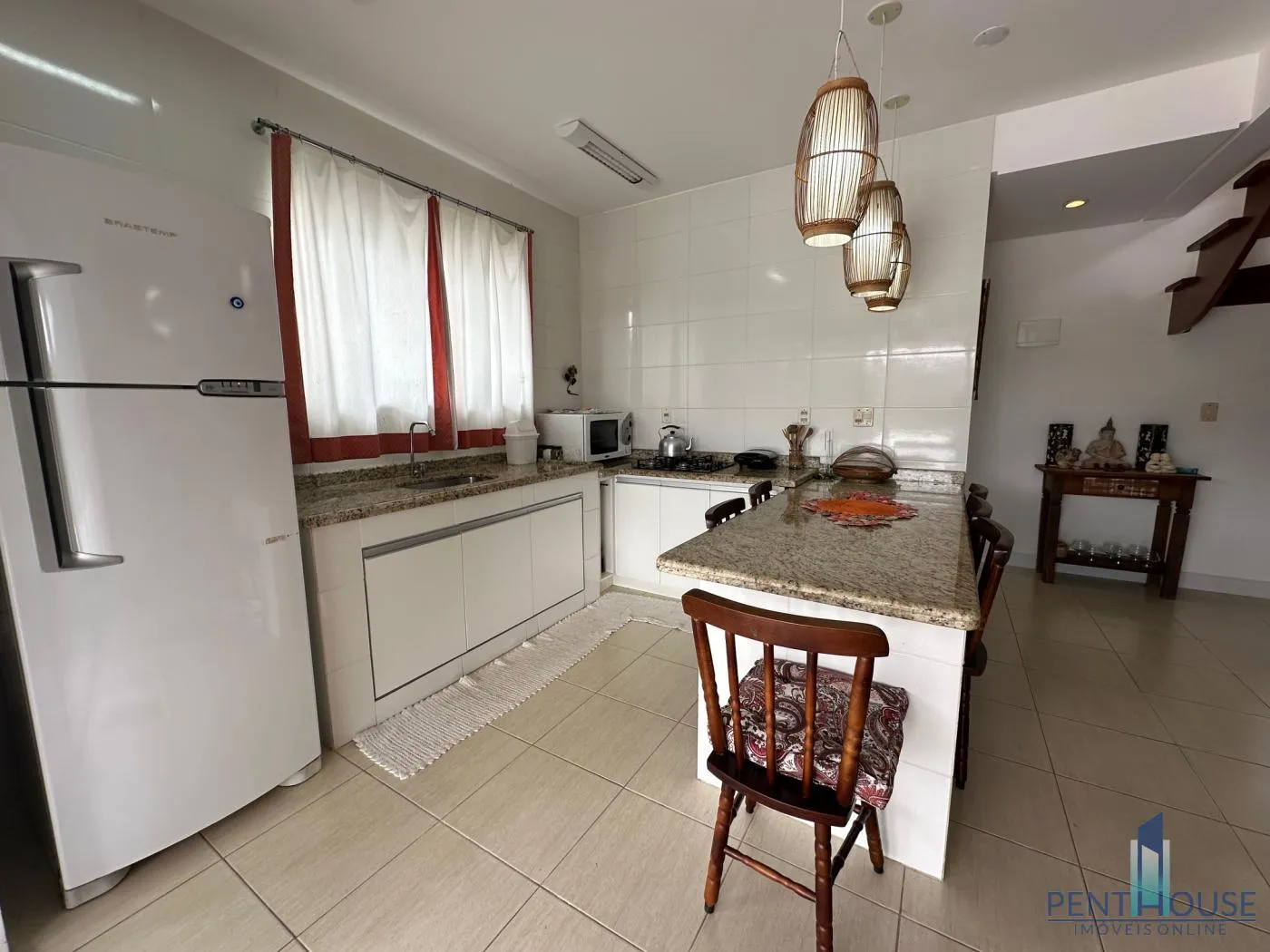 Imagem Casa para Venda em Garopaba, CAPÃO, 2 dormitórios, 2 suítes, 3 banheiros, 2 vagas