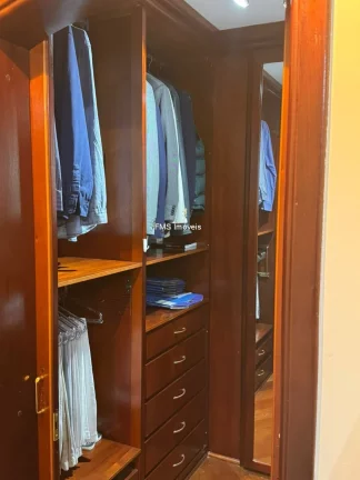 Imagem Apartamento à venda no Brooklin de 3 quartos, 1 suíte, 3 banheiros, 3 vagas, 260m².