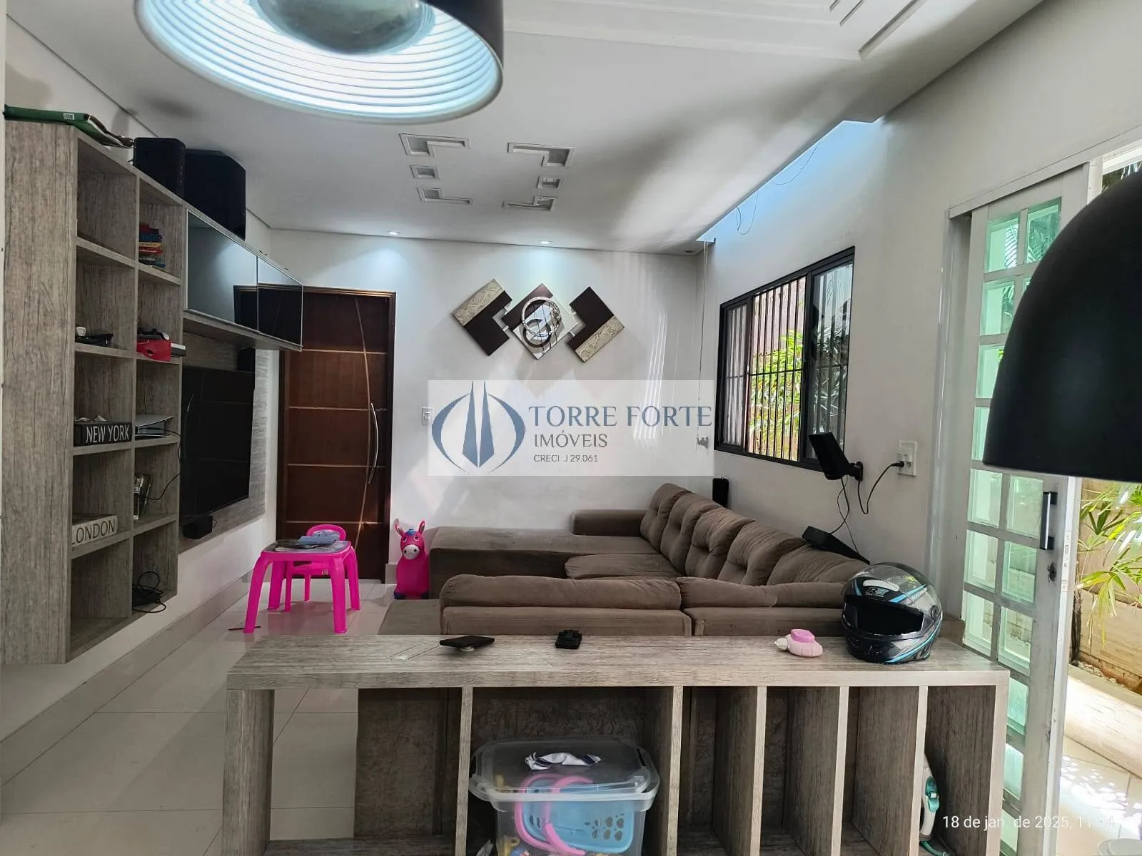 Imagem Linda Casa em São Mateus com 3 dormitórios e 2 vagas