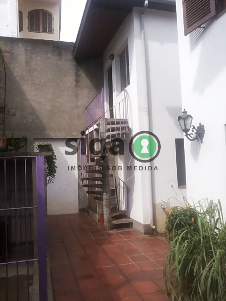 Imagem Casa com 441 m² de terreno em localização estratégica ? Espaço, conforto e excelente potencial