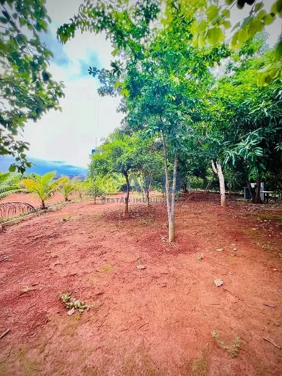 Imagem Entre a Sofisticação e o Verde: Viva com Privacidade e Conveniência no Condomínio Alto da Boa Vista