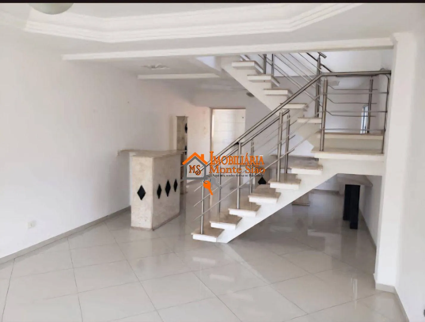 Imagem Sobrado com 3 dormitórios à venda, 180 m² por R$ 1.300.000,00 - Jardim Luciara - Guarulhos/SP