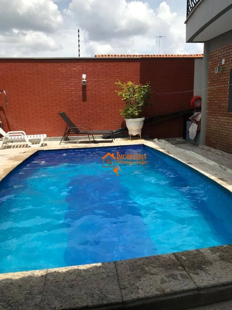 Imagem Sobrado com 3 dormitórios à venda, 375 m² por R$ 3.180.000,00 - Cidade Maia - Guarulhos/SP