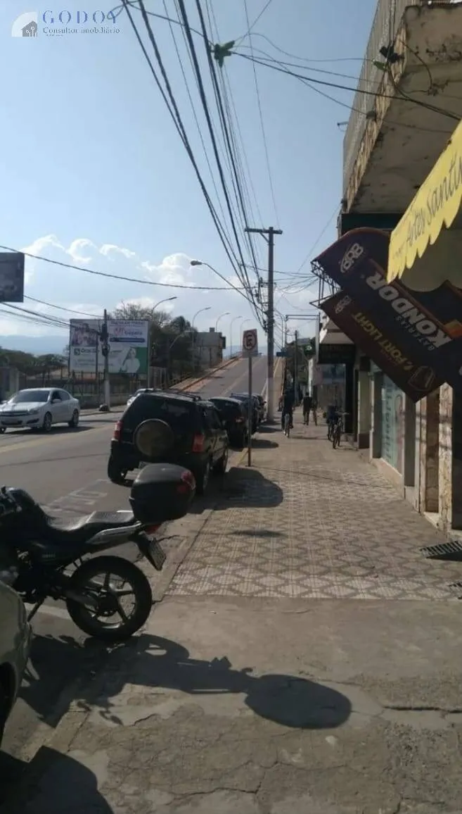 Imagem Oportunidade de Investimento no Centro - 9 Kitnets + Ponto Comercial