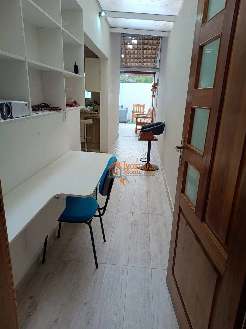 Imagem Casa com 3 dormitórios à venda, 180 m² por R$ 690.000,00 - Jardim Rubi - Mogi das Cruzes/SP