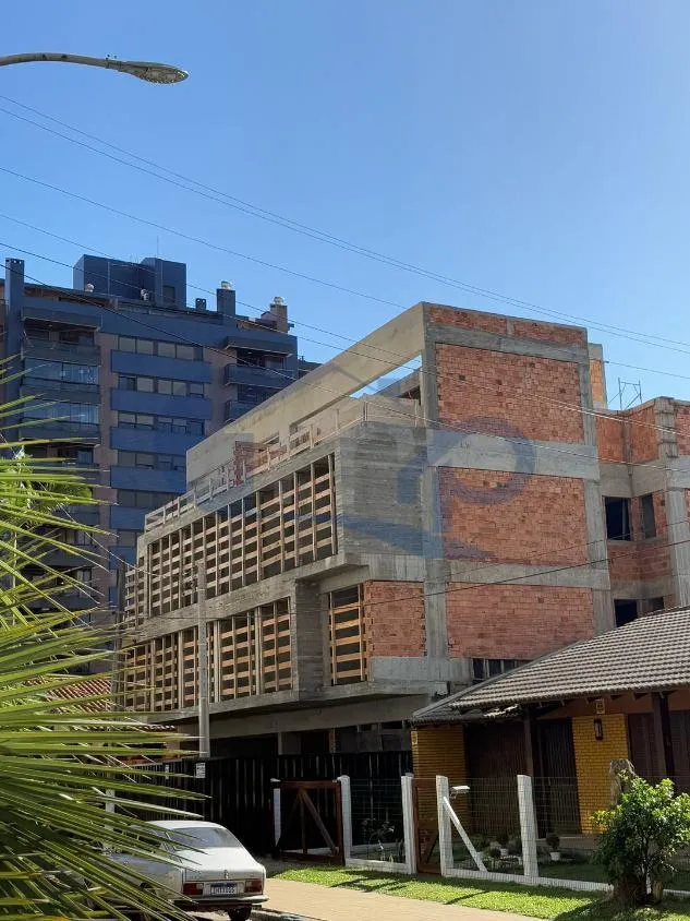 Imagem Apartamento á venda com 3 dormitórios na Praia Grande em Torres/RS